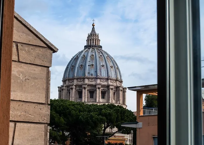 Apartment Vatican Balcony